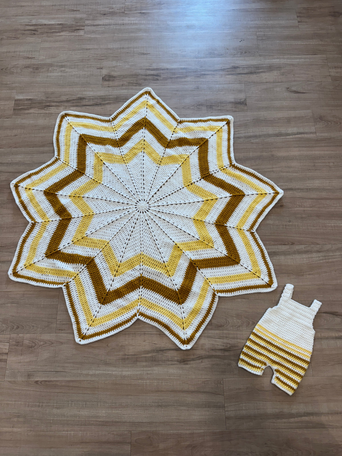 Golden Star Keepsake Set